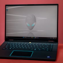 Alienware m16 r2